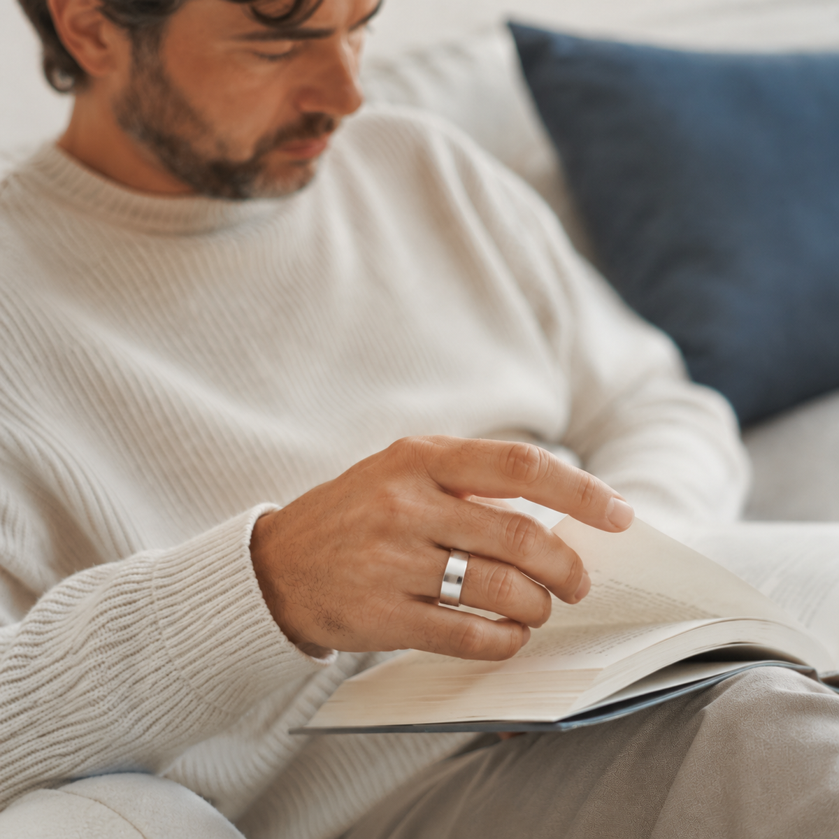 Minimalistischer NEORING Smart Ring